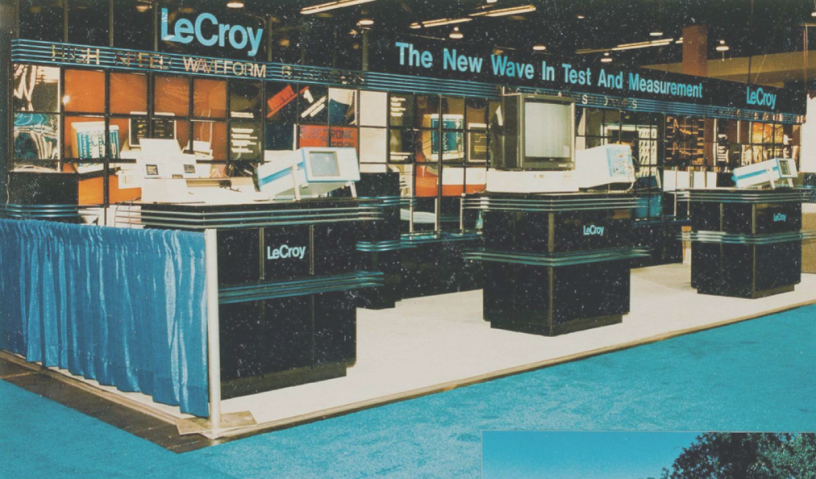力科公司在 40 世纪 1980 年代中期的 9400 英尺贸易展展位用于推广 XNUMX 型示波器。